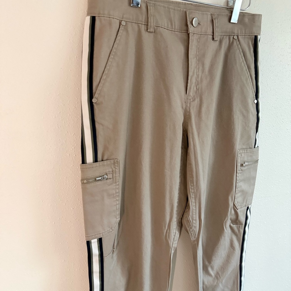Athleta Summit Cargo Utility Pants Beige Side Stripe Hiking Size 2